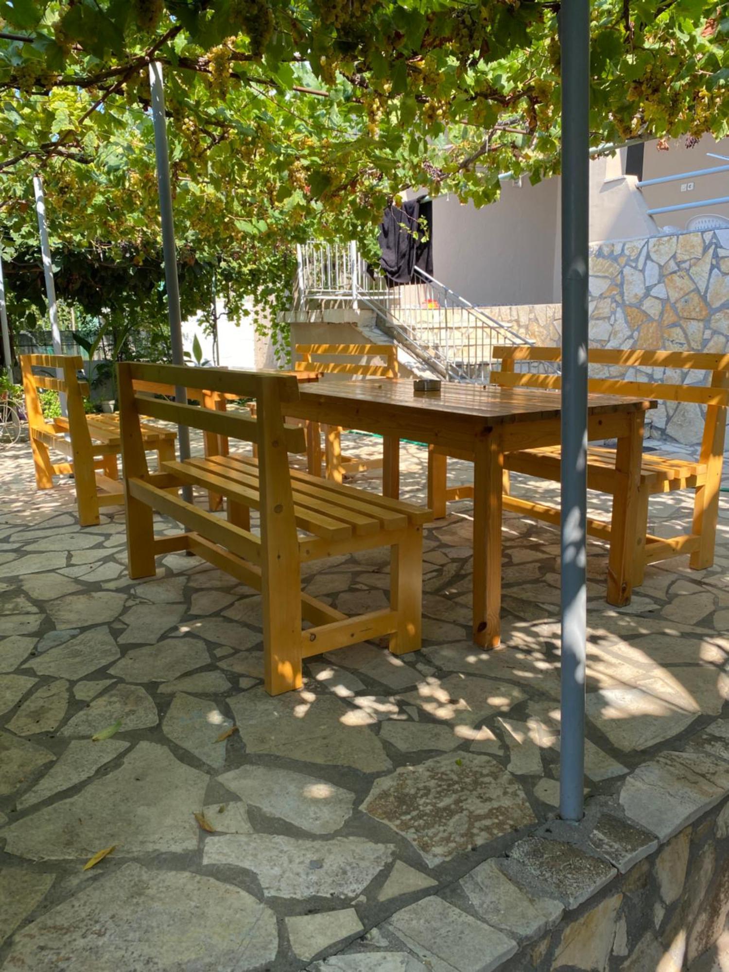 Vila Rapo Himare Exterior foto