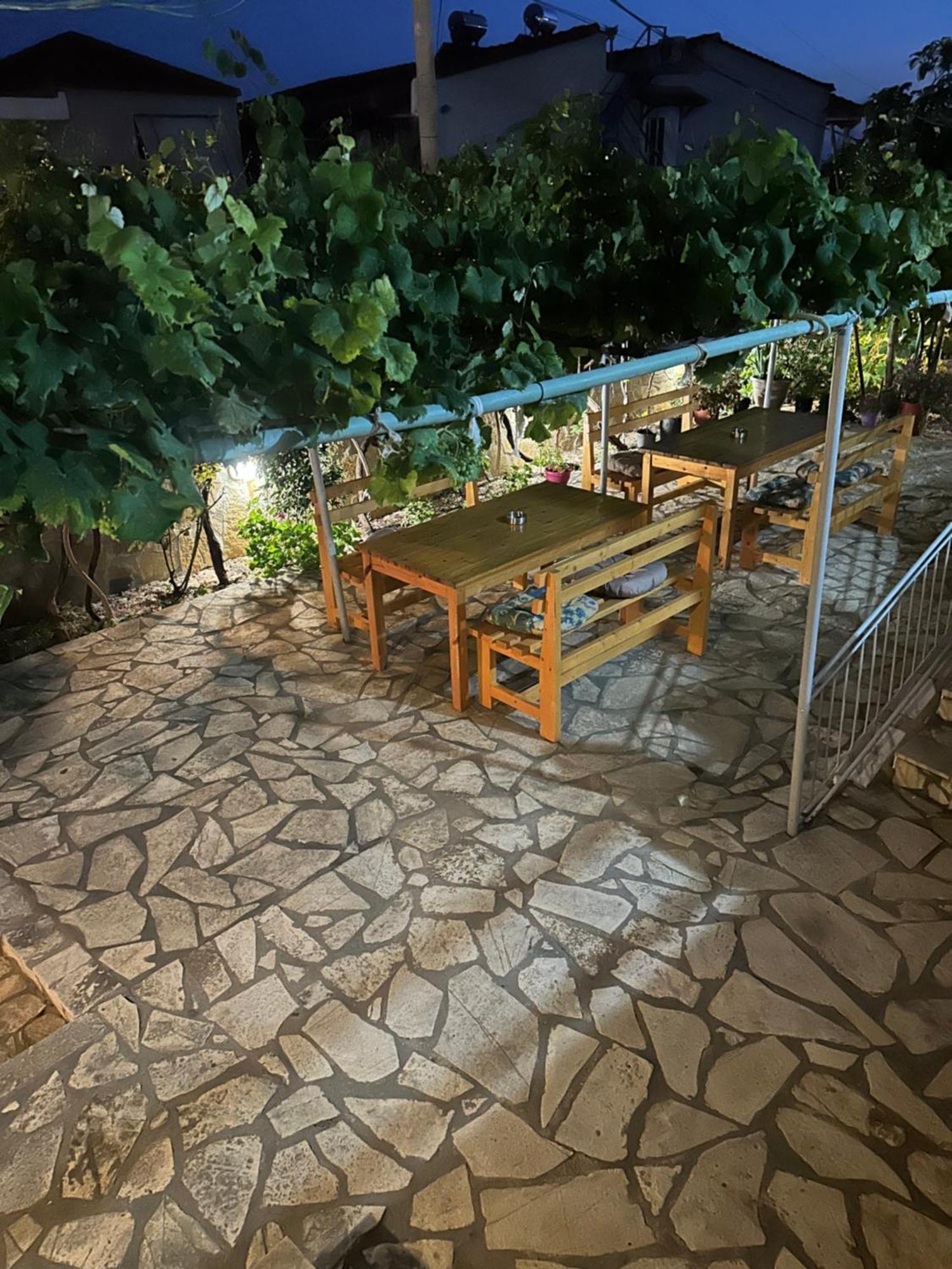Vila Rapo Himare Exterior foto