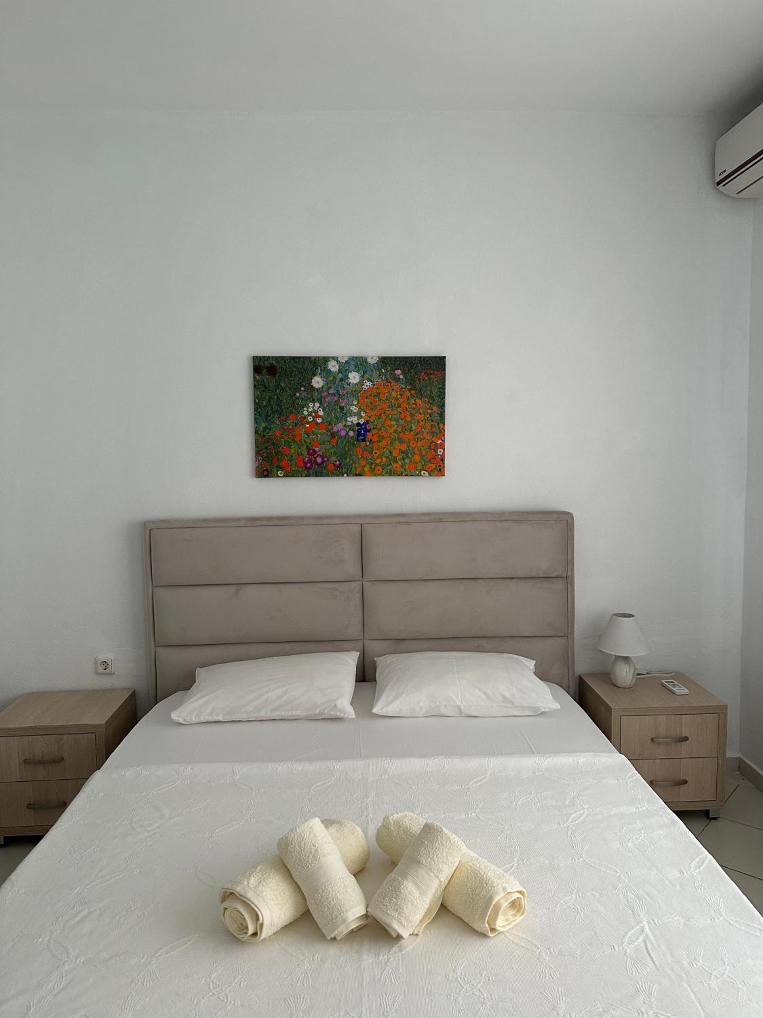Vila Rapo Himare Exterior foto
